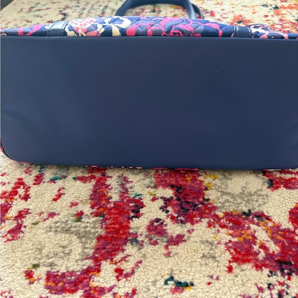 Vera Bradley Trimmed Vera 2 Shoulder Bag - Picture 3 of 6